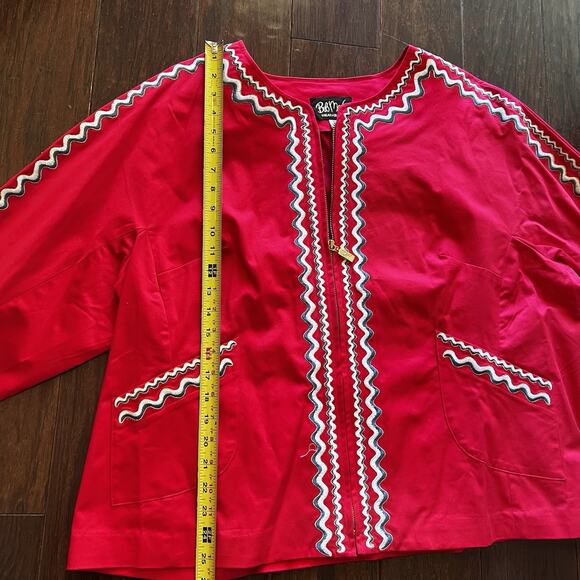 Bob Mackie Wearable Art QVC red collarless embroidered full zip jacket Sz 1X - Picture 3 of 9